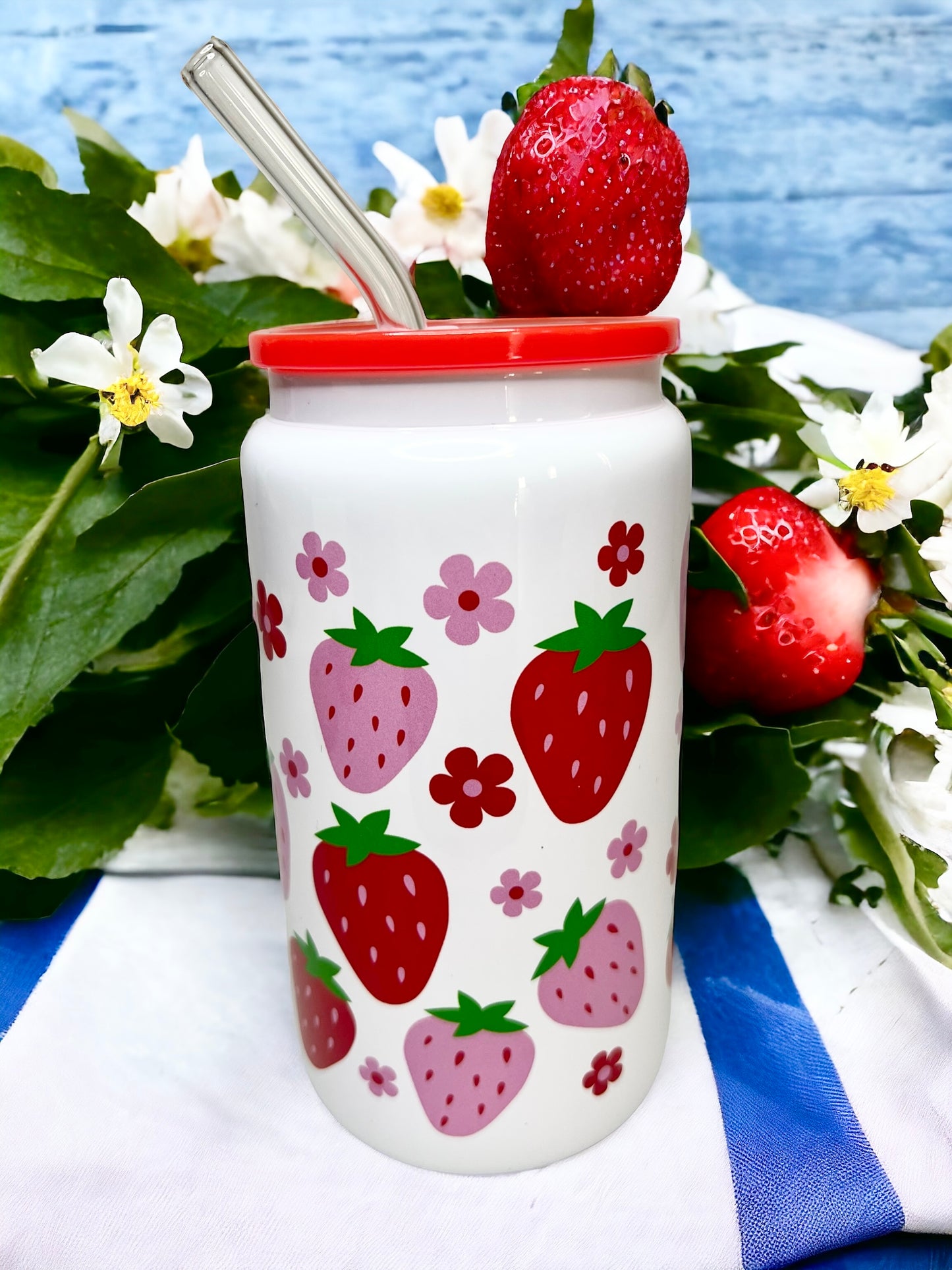 Strawberry Print 16 oz. Glass Cup